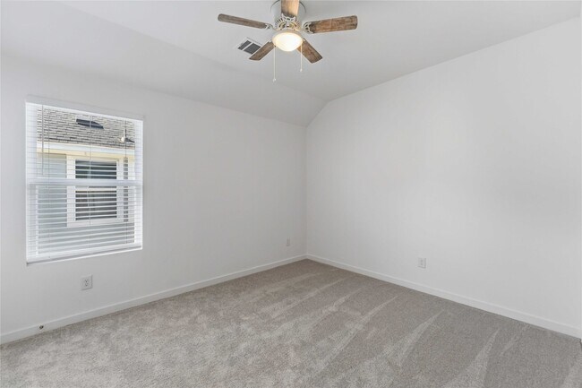 Foto del edificio - 2206 Via Isa Ln