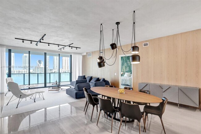 Foto del edificio - 5000 Island Estates Dr