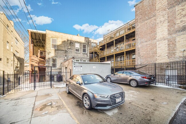Building Photo - 4706 N Monticello Ave