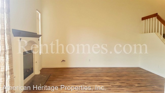 Foto del edificio - 2 br, 2.5 bath House - 12490 Creekview Drive