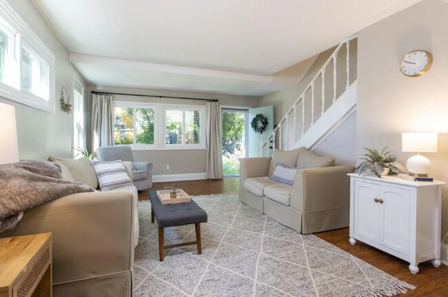 Foto del edificio - 2417 23rd Ave S