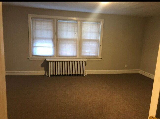Building Photo - 103 N Narberth Ave