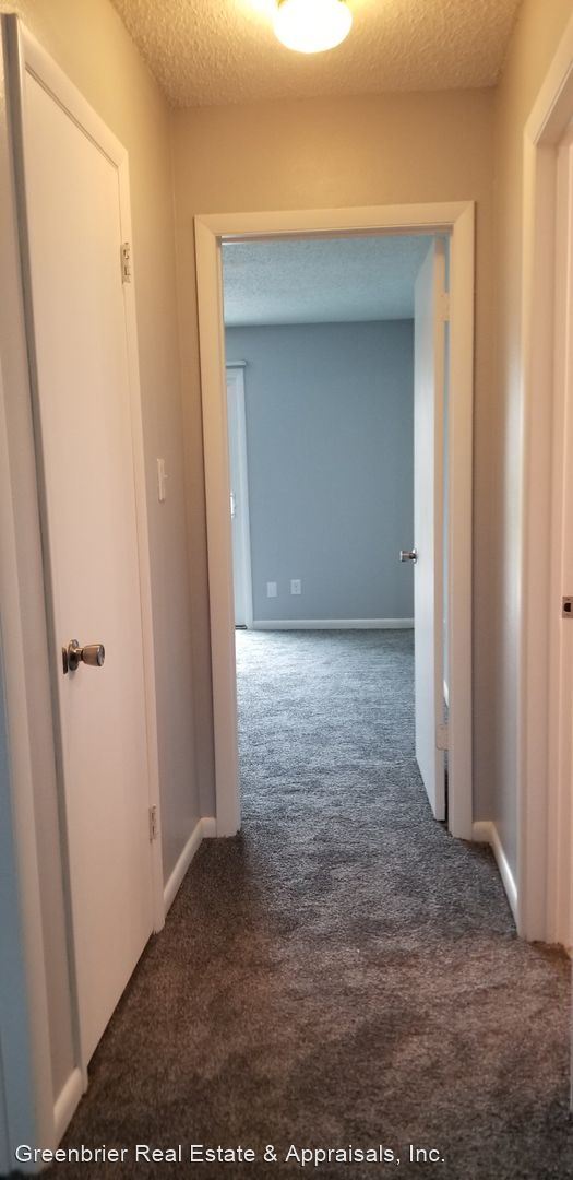 Building Photo - 3 br, 2 bath House - 904 Bowling Green Trail