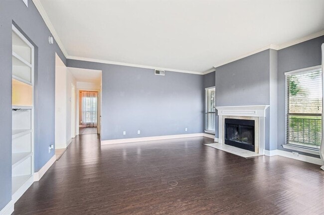 Building Photo - 6000-22 Shepherd Mountain Cove