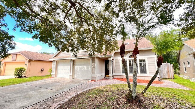 Foto del edificio - Orlando 4bed/3bath Home With BALCONY AND W...