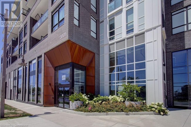 Building Photo - 3005 Pine Glen Rd