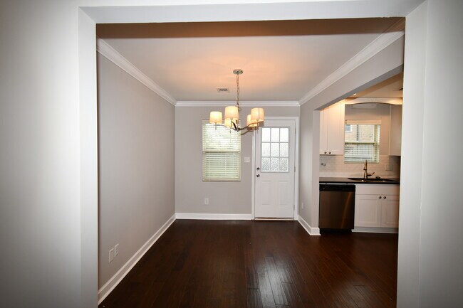 Dining room - 265 Winding River Dr