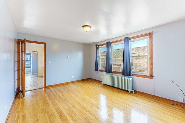 Foto del edificio - 6255 W School St