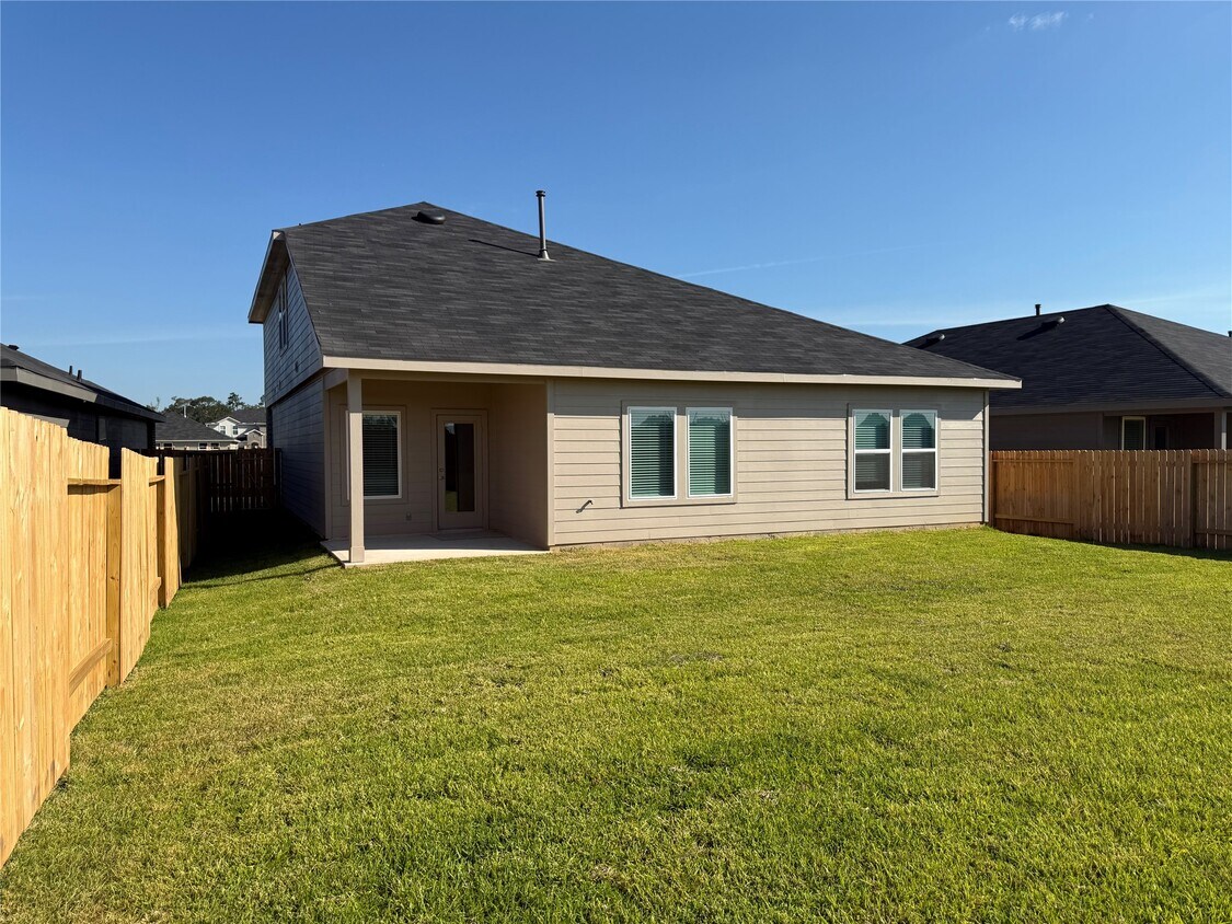 Foto del edificio - 23548 Skyward Ln