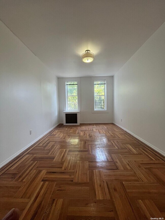 Foto del edificio - 4611 Snyder Ave