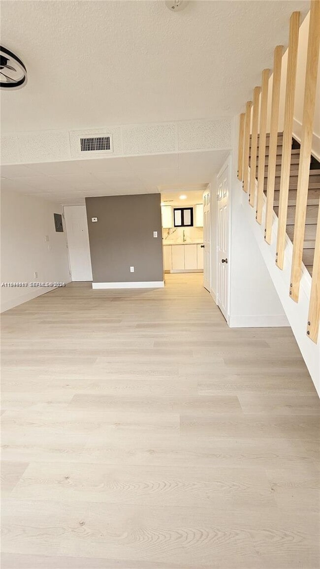 Foto del edificio - 5 Olive Dr