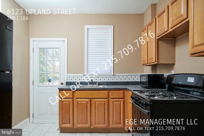 Photo - 6123 Upland St House