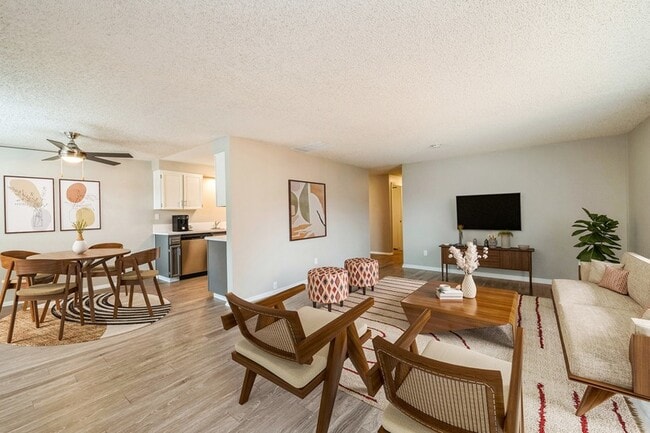 Foto del edificio - ReNew Rock Creek Townhomes