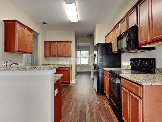 Foto del edificio - 830 Hyacinth Cir