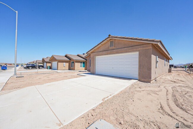 Foto del edificio - 4643 S Desert Willow Wy