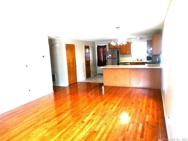 Foto del edificio - 20 Meadowrue Dr