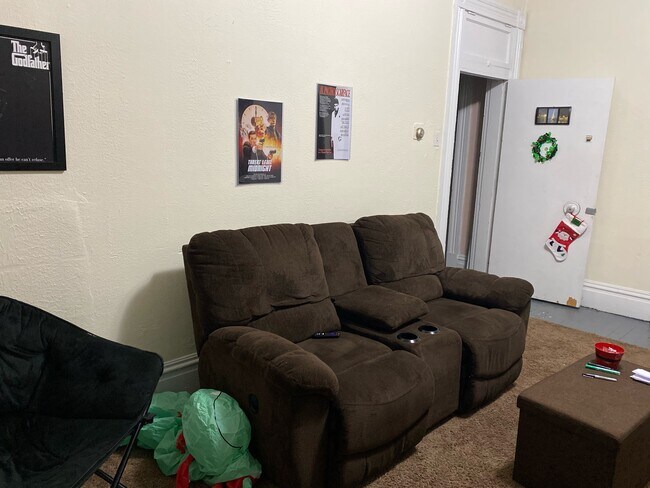 Living Room - 3239 Ward St