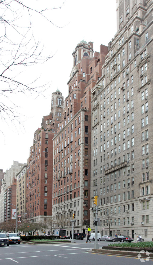 Foto del edificio - 778 Park Ave