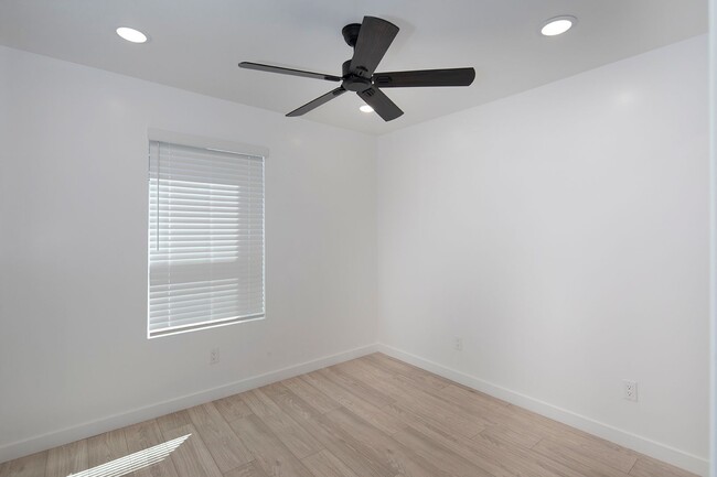 Building Photo - *OPEN HOUSE: 5/10 10-11AM* NEW Remodeled 1...