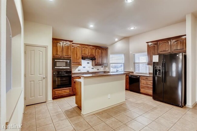 Foto del edificio - 3 br, 2 bath House - 1441 Melanie Trail UNIT