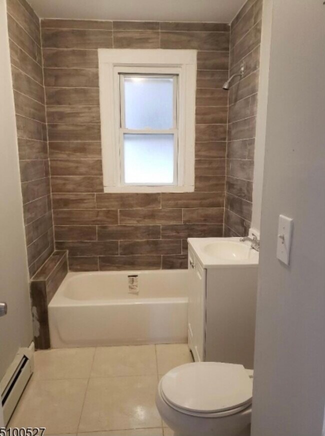 Bathroom - 308 Atlantic St