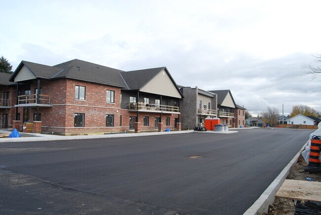 Building Photo - 773 Princess St