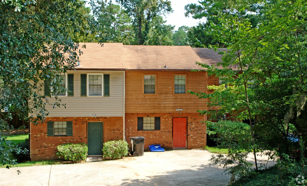 Building Photo - 2800 Donovan Ct