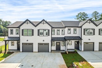 Building Photo - 902 Winslow Ct