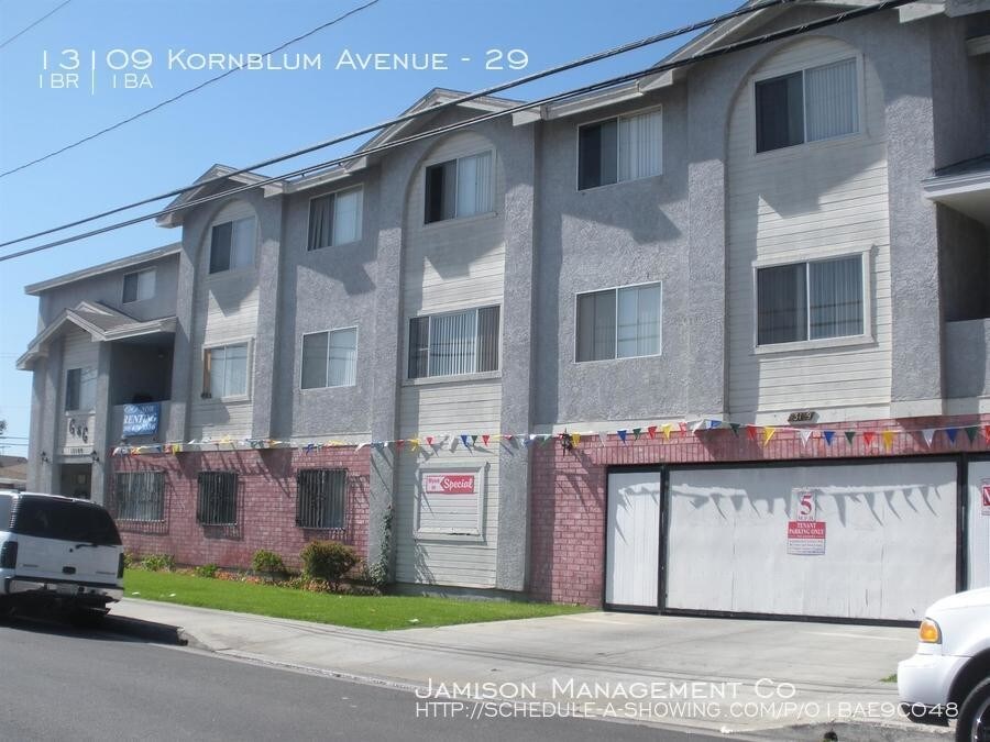 13109 Kornblum Ave Unit 29, Hawthorne, CA 90250 Apartment for Rent in Hawthorne, CA