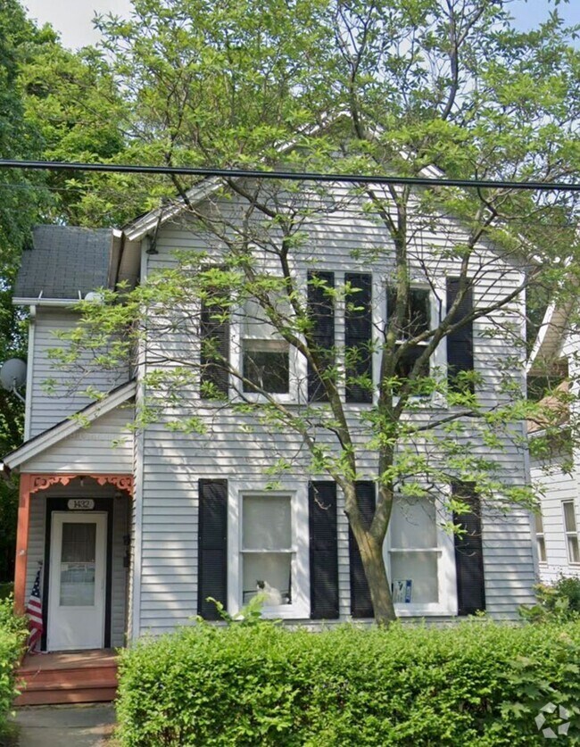 Building Photo - 1432 E 52nd St