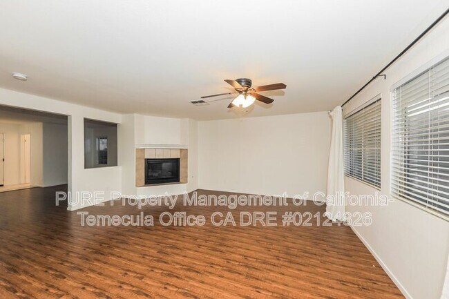 Foto del edificio - 37993 Greenleaf Pl