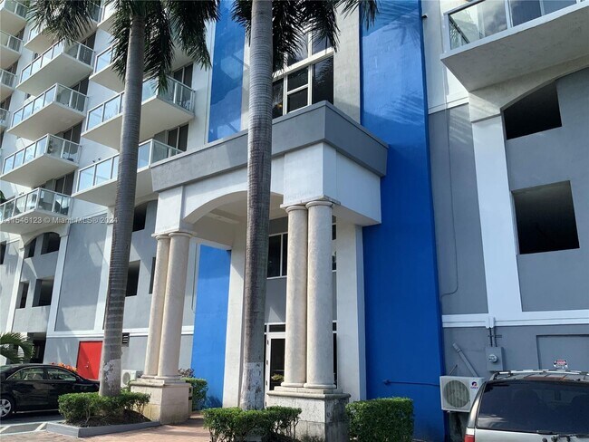 Foto del edificio - 5077 NW 7th St