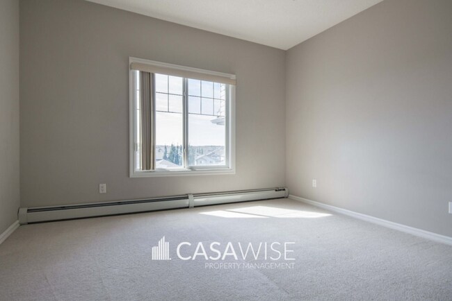 Photo du bâtiment - 16504 118 Ave NW