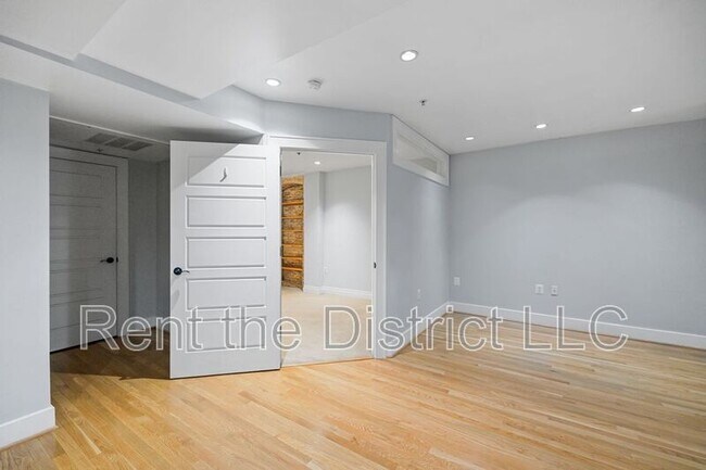 Foto del edificio - 1109 M St NW