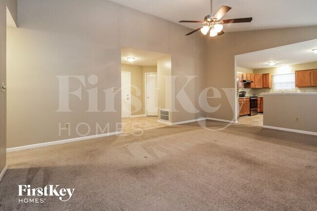 Building Photo - 8322 Southern Springs Dr