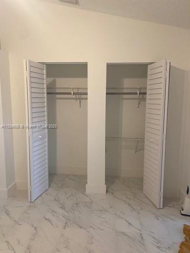 Foto del edificio - 6930 NW 168th St