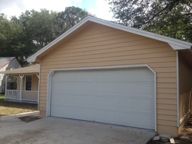 Building Photo - 6415 Sable Woods Dr E