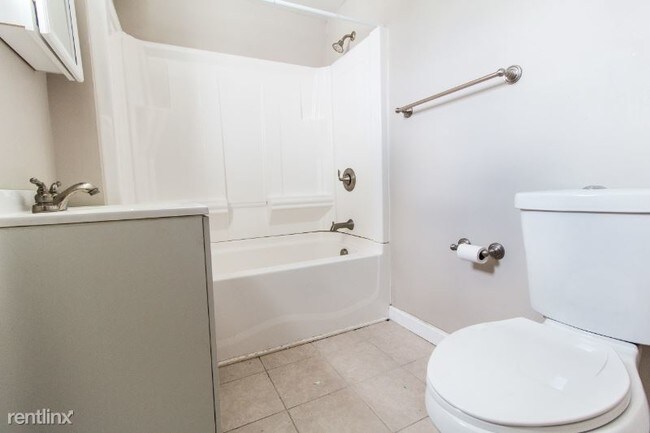 Foto del edificio - 1028 E Warrington Ave