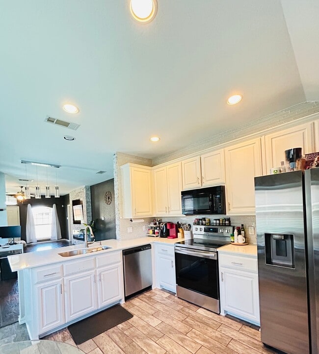 Building Photo - 2835 Becki Dr
