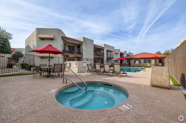 Pool - Irvine Park Rental Condominiums