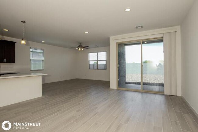 Foto del edificio - 5526 W Walatowa St, Phoenix, AZ 85339