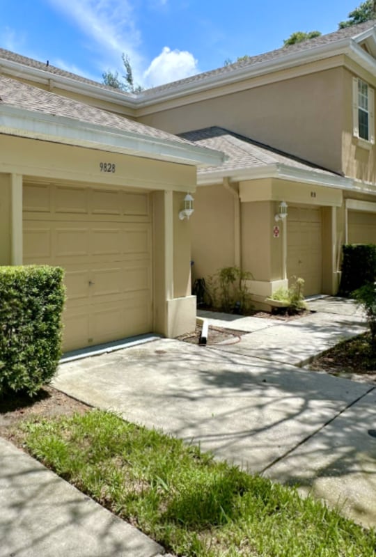 Building Photo - 9828 Fan Palm Way