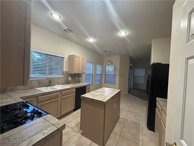 Foto del edificio - 3104 Twilight Crest Ave