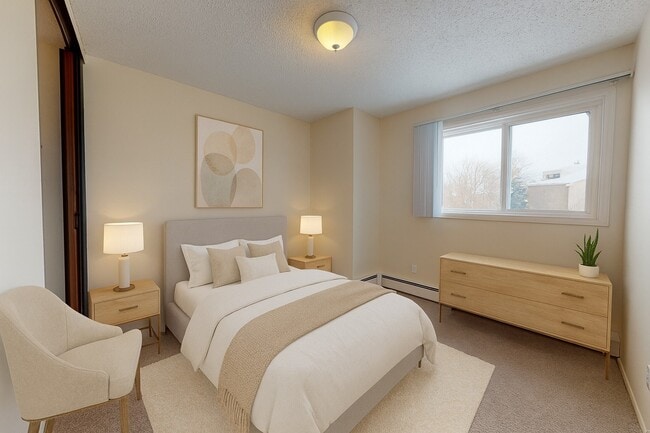 Building Photo - Broadmoor