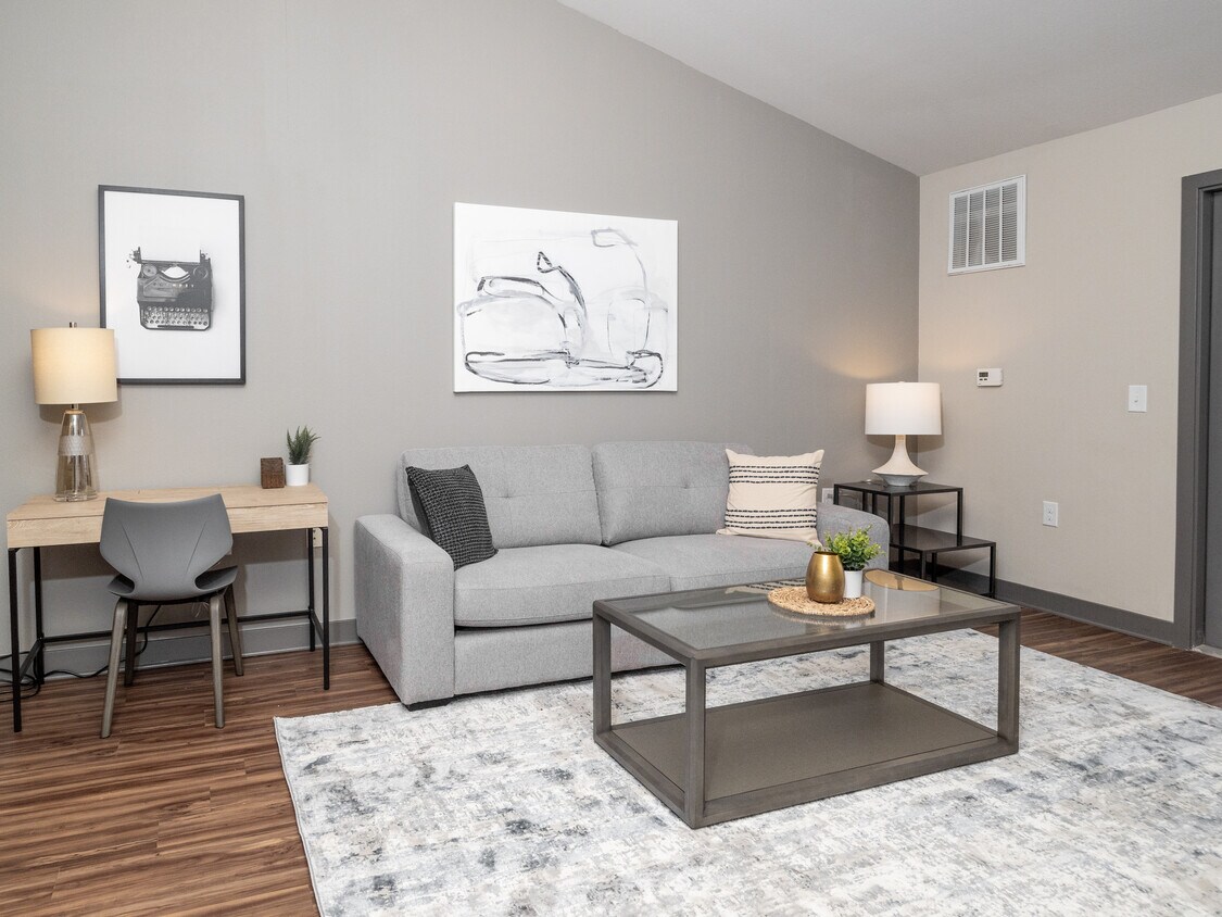 Foto principal - 605 SW 119th St