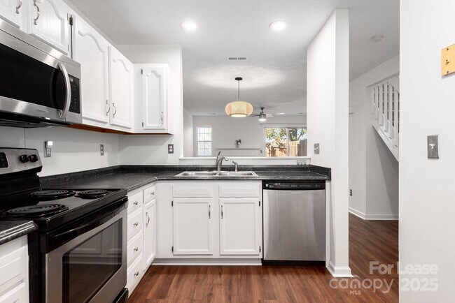 Foto del edificio - 9204 Four Mile Crk Rd