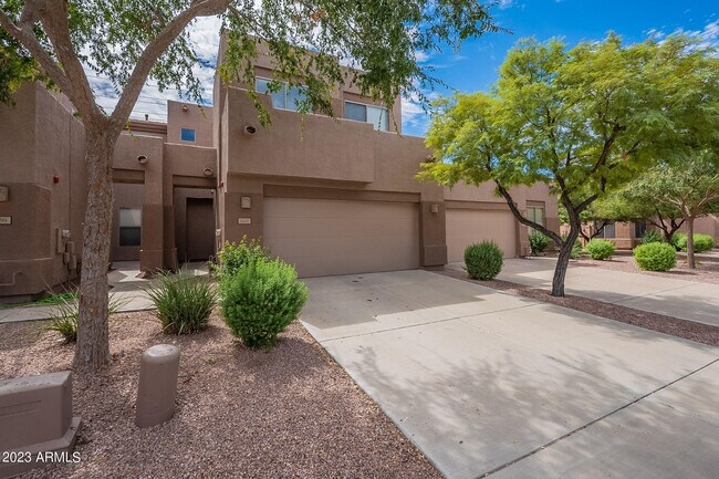 Building Photo - 1405 W Marlin Dr