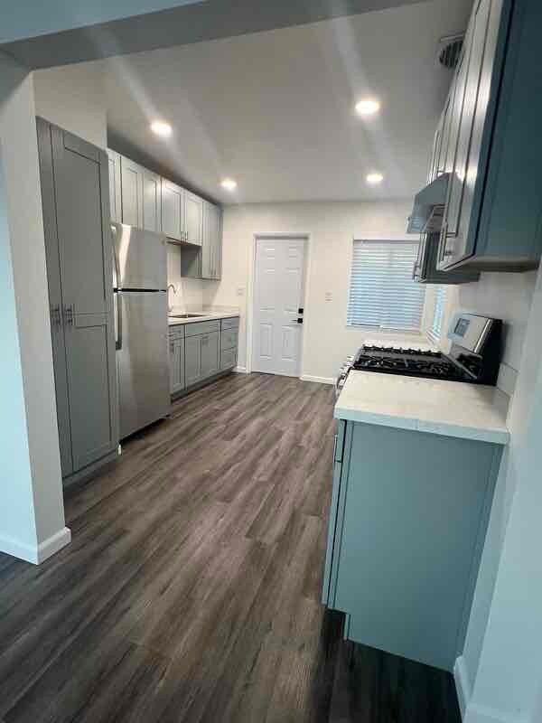 Foto del edificio - 7097 Central Ave