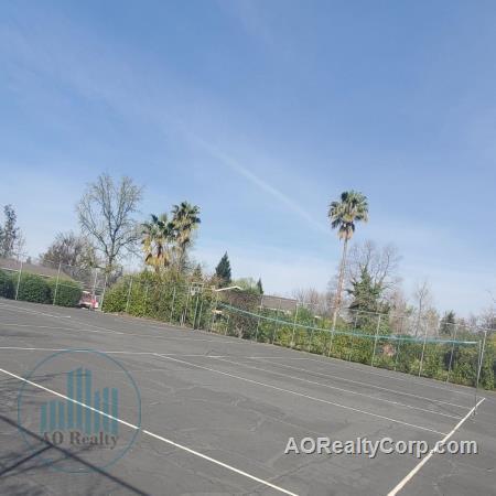 Building Photo - Redding Hilltop Apartments