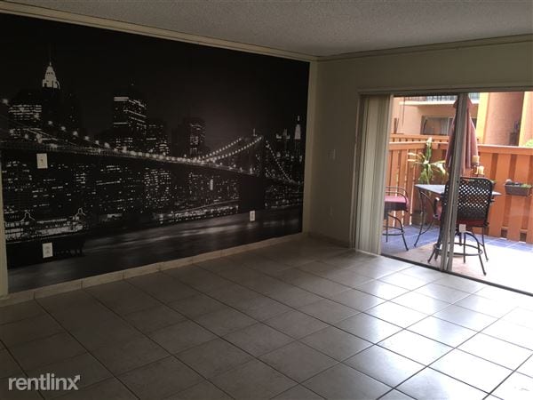 Building Photo - 7101 Miami Lakes Dr